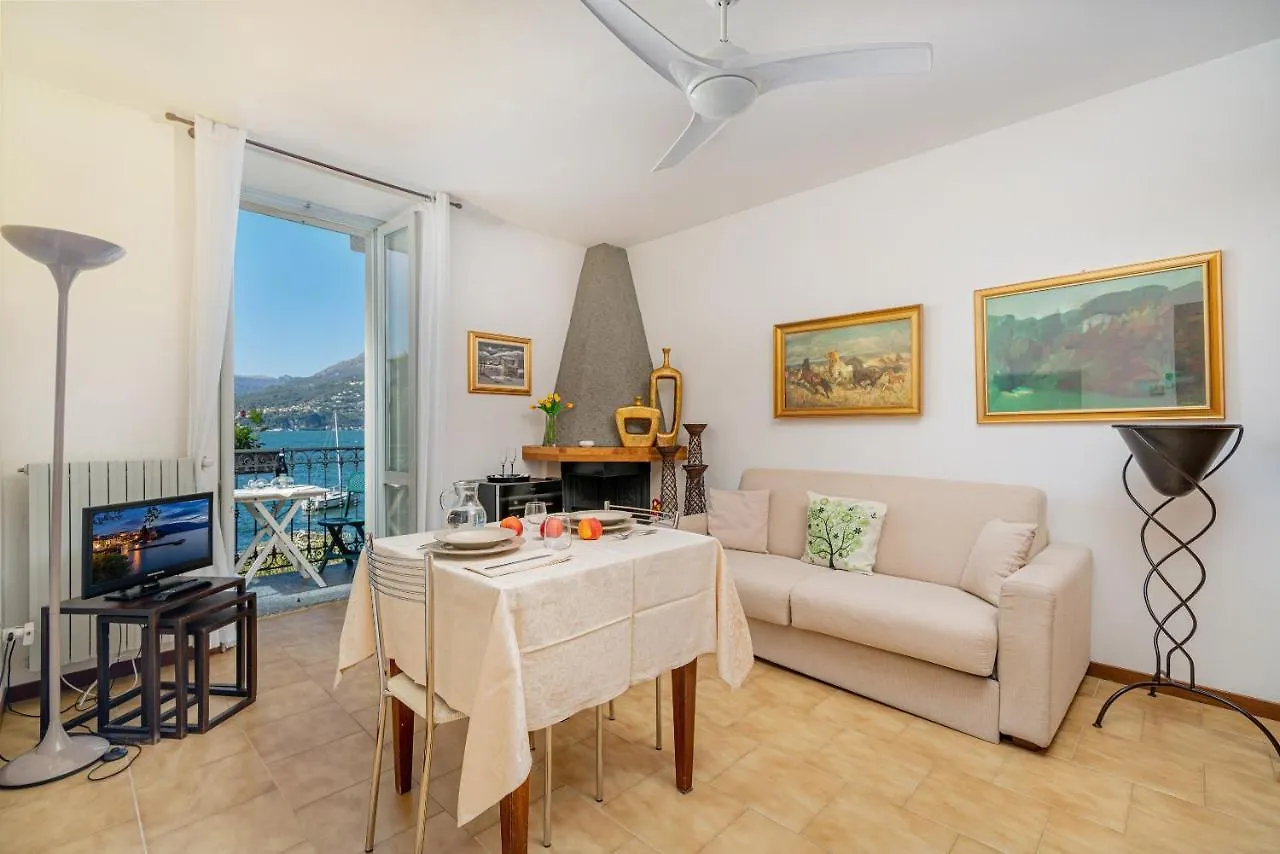 Casa Riva Lägenhet Varenna Italien