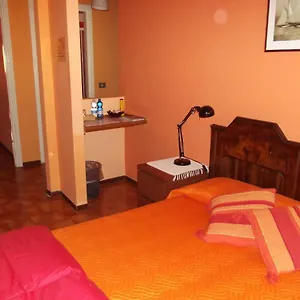 Orange House Varenna