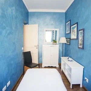 https://stradivari-luxury-apartment.it-romehotels.com